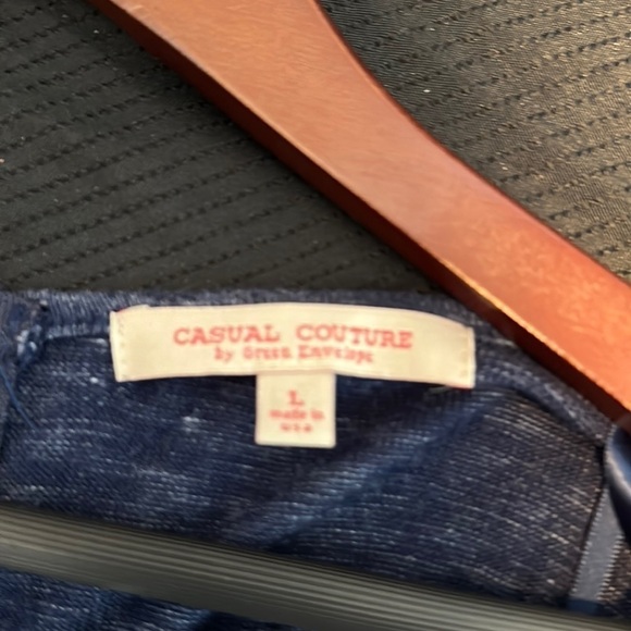 Green Envelope Navy Heather Sweatshirt with bottom accent - Picture 6 of 7